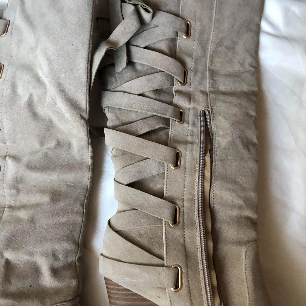Tan Heeled Wide Calf Boots - Picture 3 of 7